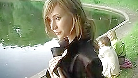 Russian babe flashing in public her vagina by the lake