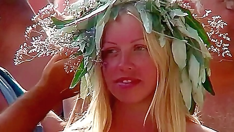 Beauty Women Body Paint Festival In Nudist Beach Beauty Women Body Paint Festival In Nudist Beach