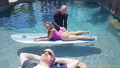 Shameless Wife Seduces And Fucks Her Surf Instructor - Lela Star And Johnny Sins Shameless Wife Seduces And Fucks Her Surf Instructor - Lela Star And Johnny Sins
