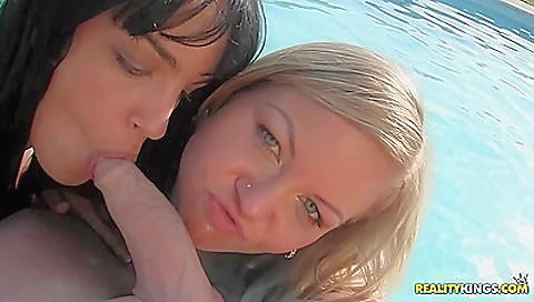 Sunny Diamond And Jessyka Swan - Group Sex By The Pool Sunny Diamond And Jessyka Swan - Group Sex By The Pool