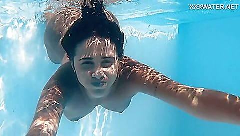 Venezuelan Juicy teen 18+ Showing Big Tits Underwater Venezuelan Juicy teen 18+ Showing Big Tits Underwater