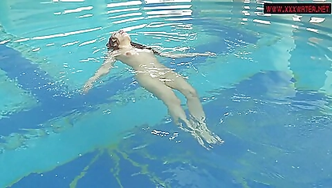 Mia Ferrari And Lina Mercury In Enjoy And Swim Mia Ferrari And Lina Mercury In Enjoy And Swim