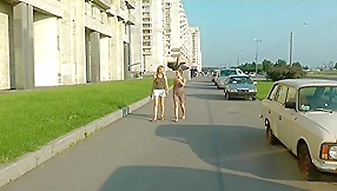 Sex on the beach with thick facial