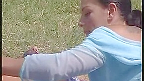 Italian MILF hottie gets banged outdoors