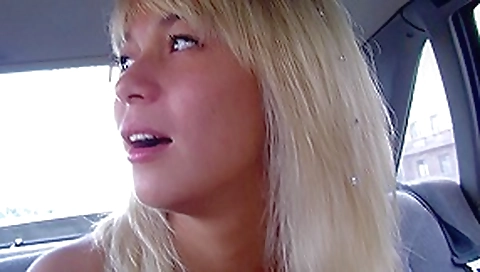 Daisy in hot chick and a horny guy enjoy street fucking Daisy in hot chick and a horny guy enjoy street fucking